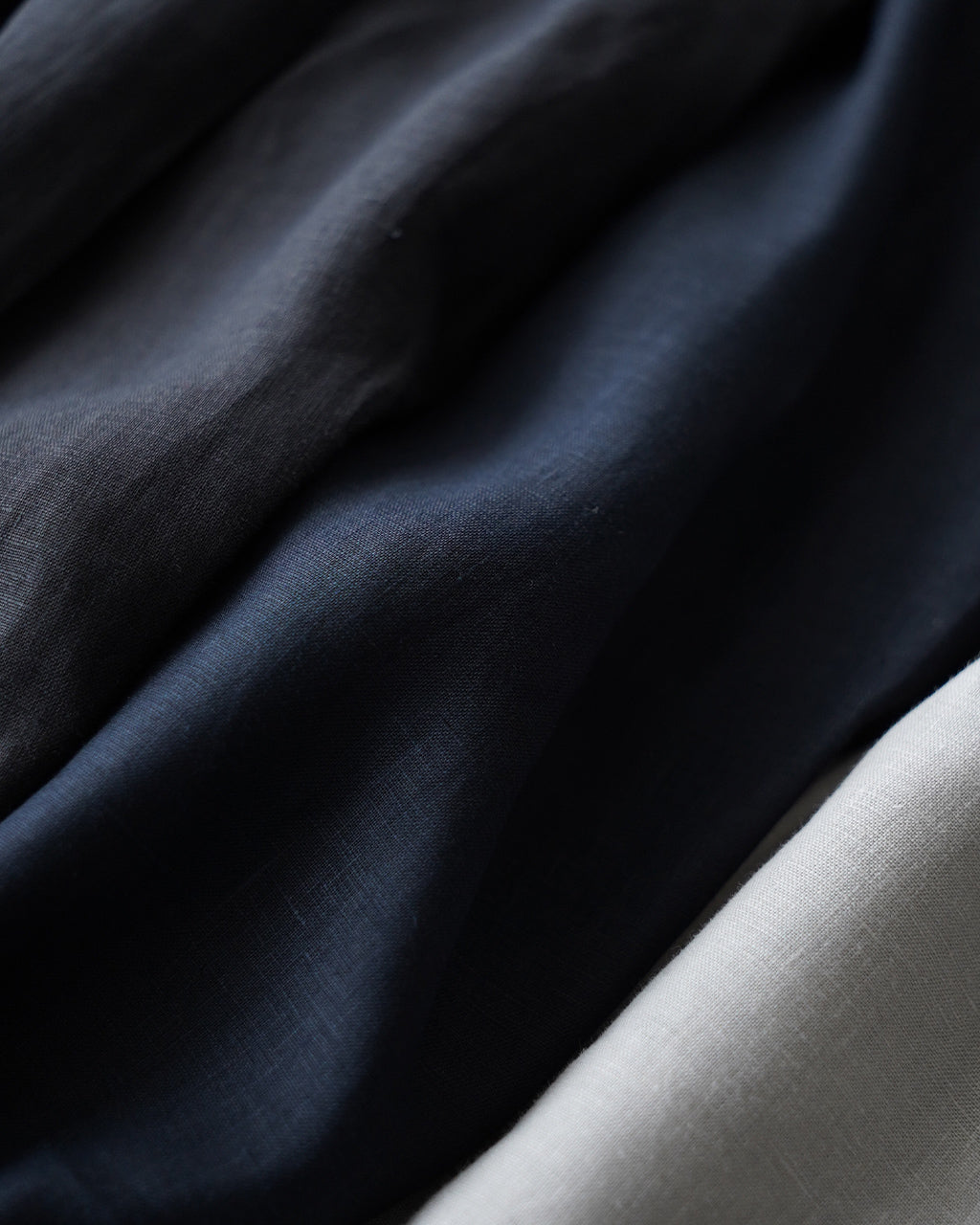 Linen tuck tapered pants PT02262