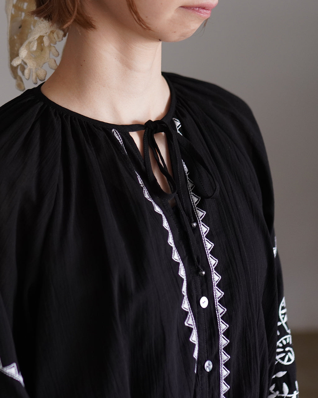 THE SHINZONE シンゾーン EMBROIDERED BLOUSE 刺繍ブラウス シャツ