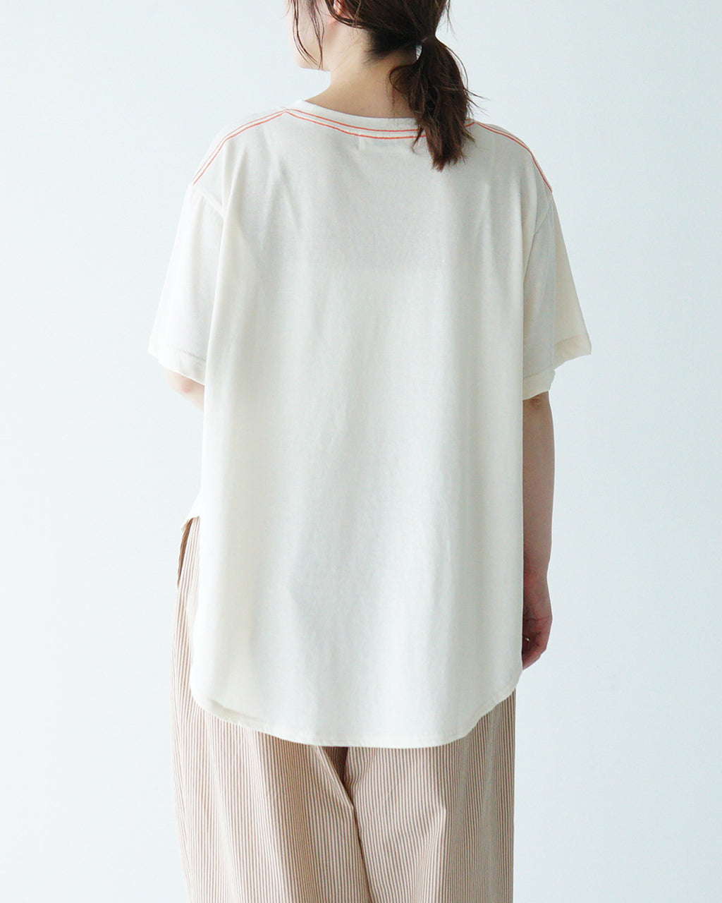 【SALE！40%OFF】tumugu ツムグ DEPEND天竺 プリント裾ラウンドT Tシャツ トップス カットソー TC25210
