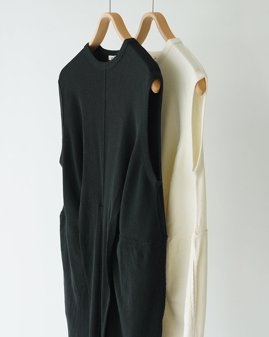 ＼合計3万円以上購入で20%OFFクーポン！／unfil アンフィル ロー シルク リブジャージ スリーブレス ドレス raw silk ribbed-jersey sleeveless dress ワンピース WFFL-UW110【送料無料】