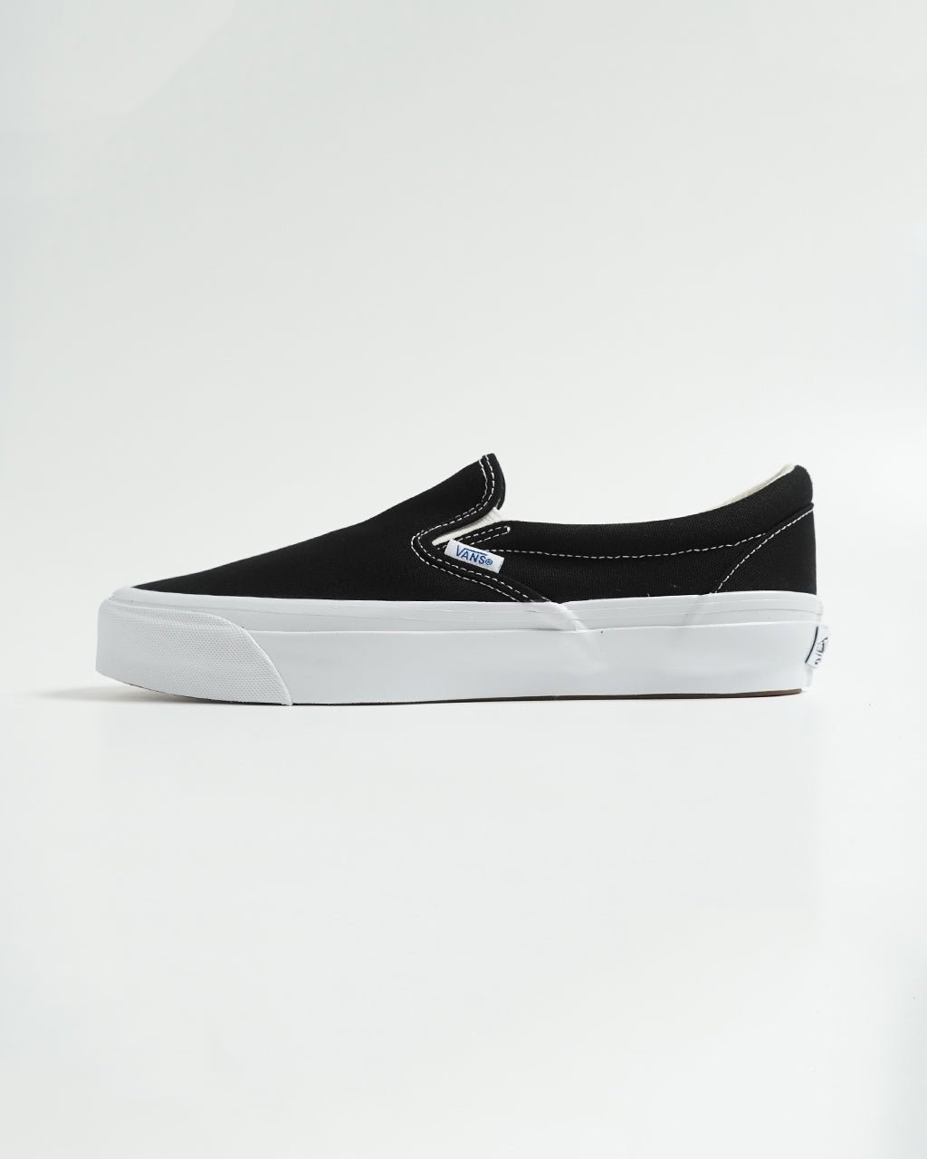 VANS ヴァンズ PREMIUM LX スリッポン 復刻版 98 LX Slip-On Reissue 98 スニーカー シューズ 靴 VN000CSEBA2【クーポン対象外】【送料無料】