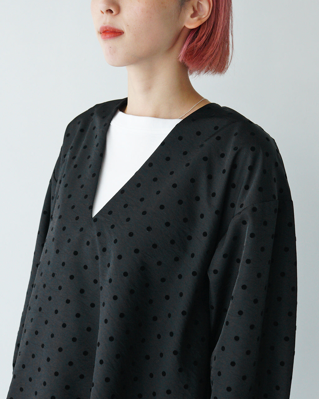 期間限定ポイント10倍！WHYTO. ホワイト ドットブラウス slit neck dot blouse スリットネック ボリューム袖 WHT24FBL4052【送料無料】