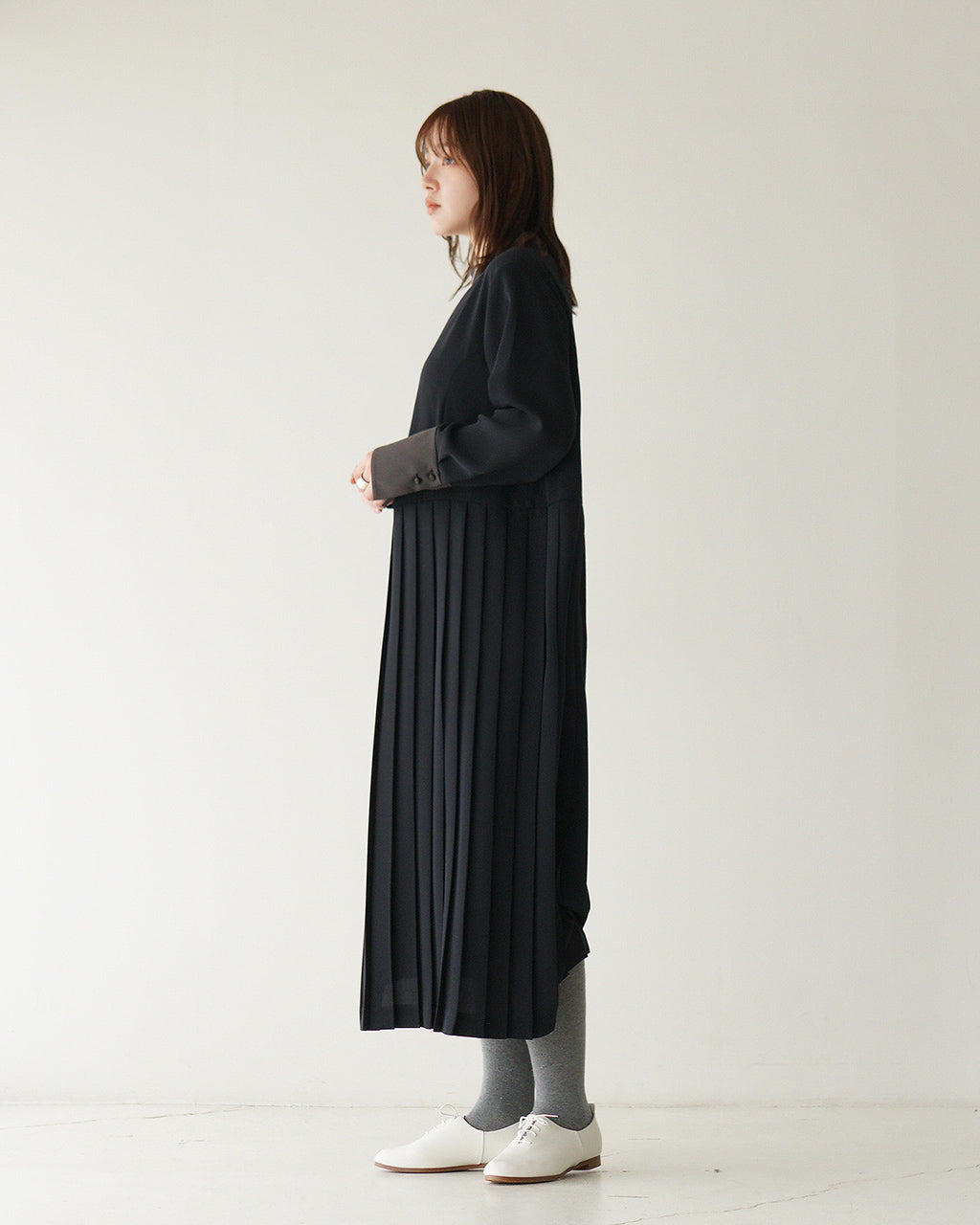 期間限定ポイント10倍！WHYTO. ホワイト アシンメトリープリーツドレス ASYMMETRY PLEATS DRESS ワンピース WHT25HOP4060【送料無料】