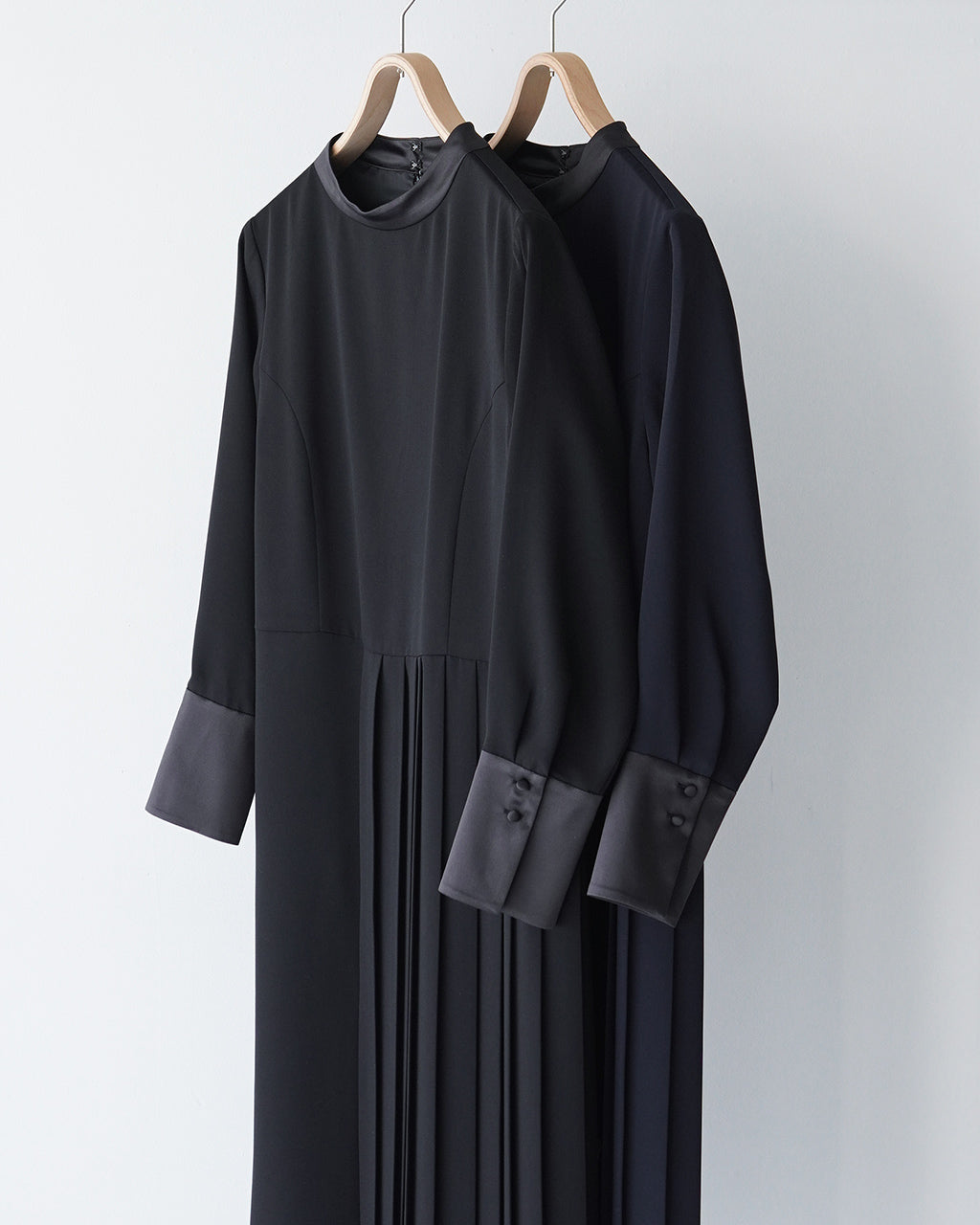 期間限定ポイント10倍！WHYTO. ホワイト アシンメトリープリーツドレス ASYMMETRY PLEATS DRESS ワンピース WHT25HOP4060【送料無料】