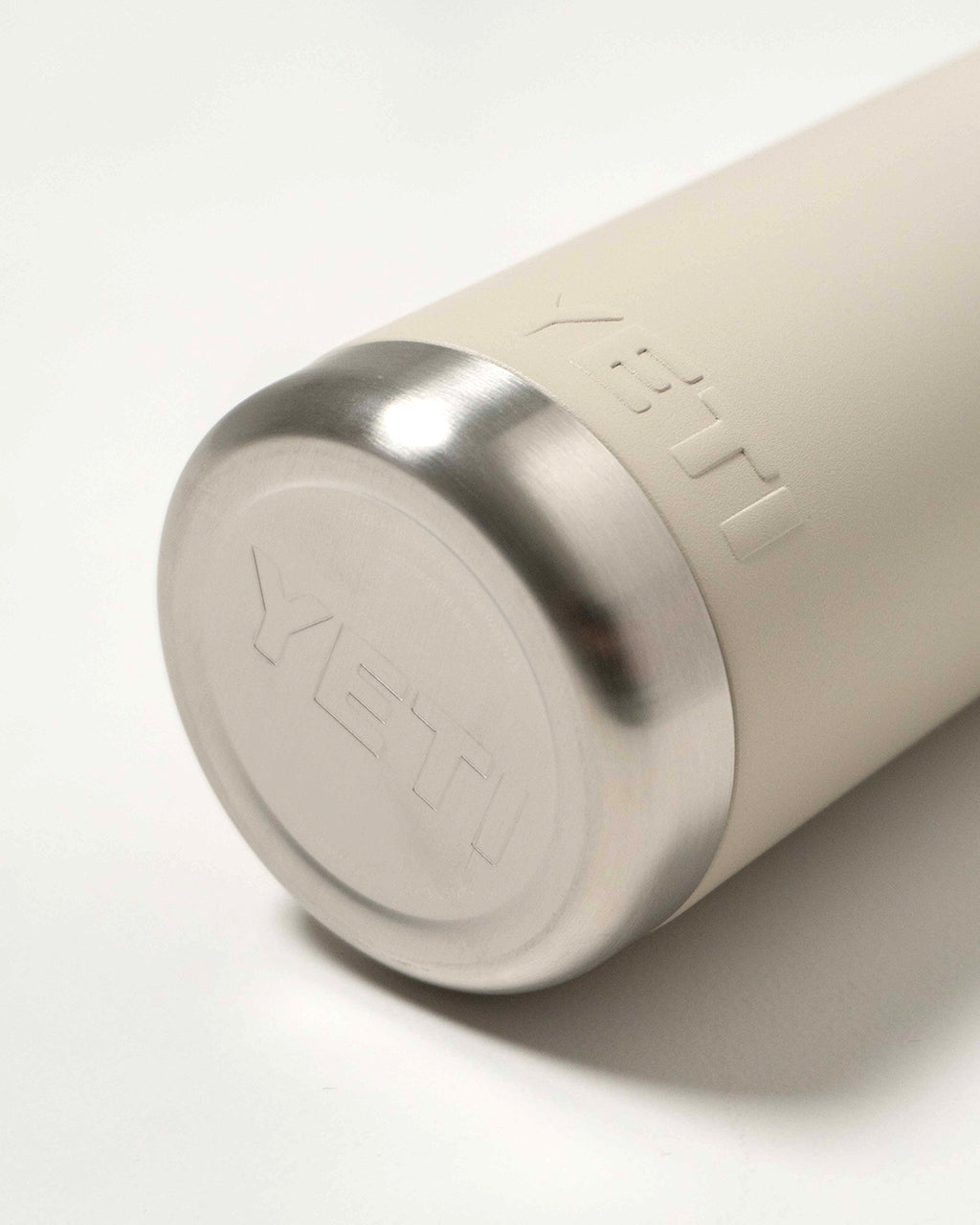 YETI イエティ 18oz WATER BOTTLE WITH CHUG CAP 18オンス
