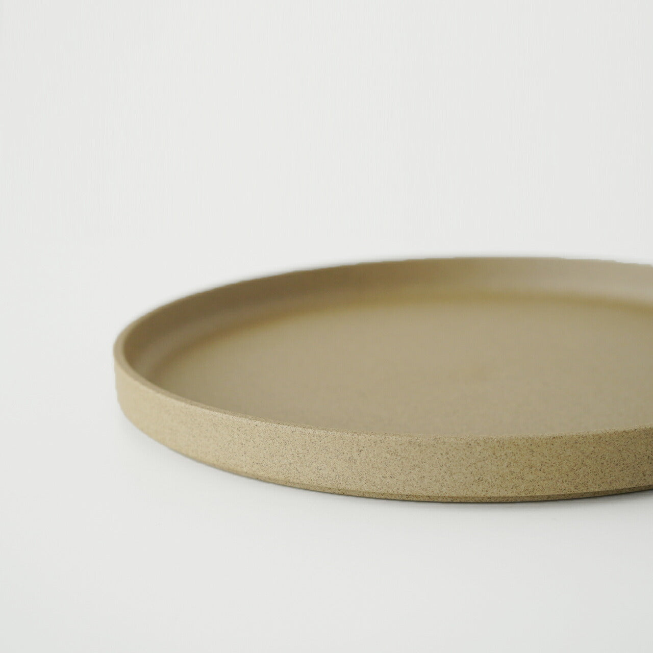 HASAMI PORCELAIN プレート 25.5㎝ ベージュ 2枚セット HASAMI PORCELAIN Plate 25.5cm HP005